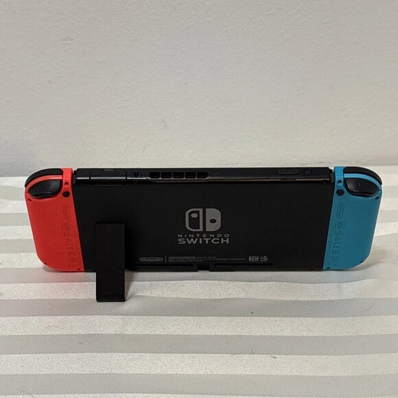 Nintendo Switch Console Bundle With 3 Games & Controller 2 Wheels - Picture 9 of 13